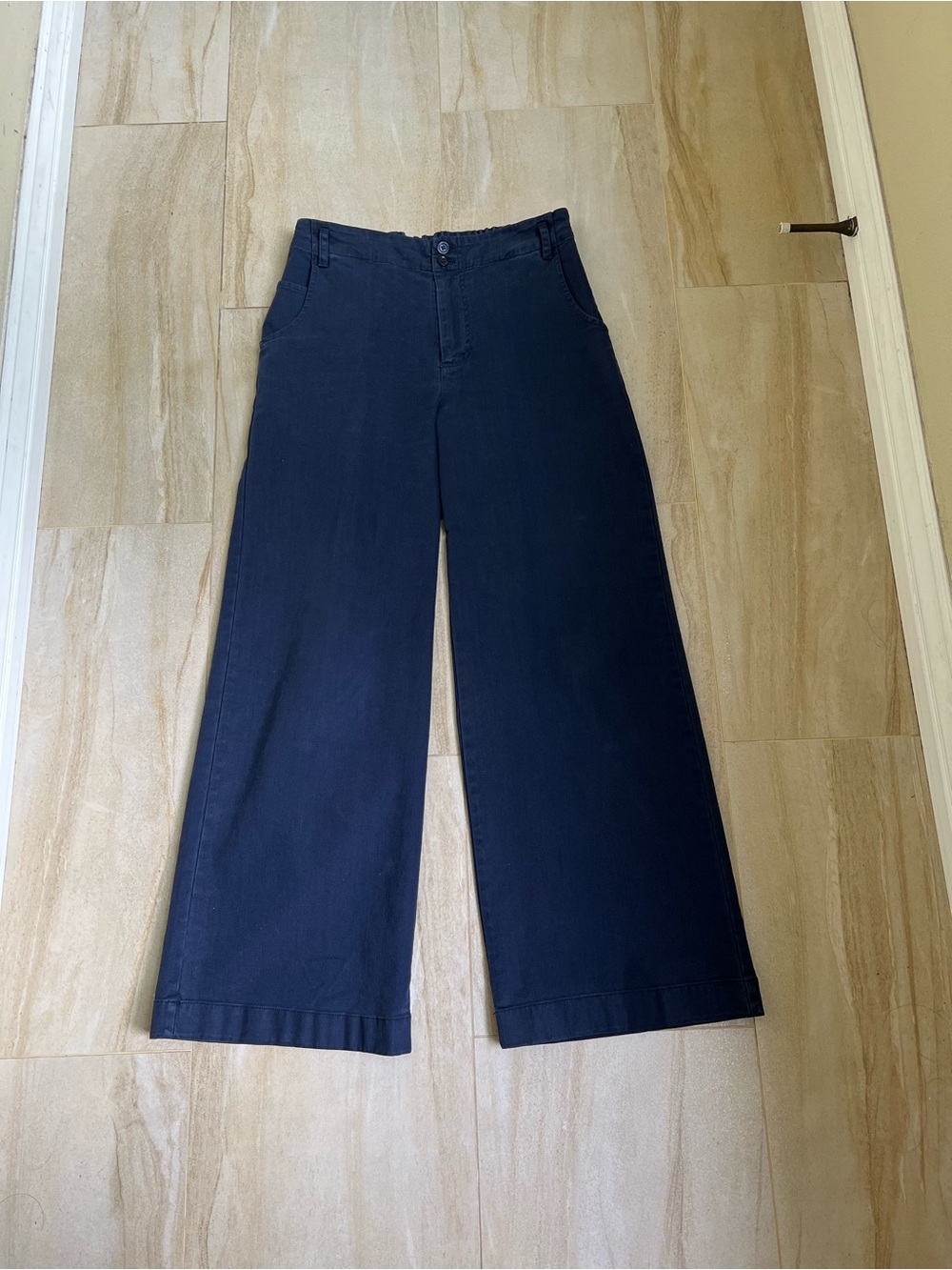 Wide-Leg High-Rise Women’s Jeans in Navy